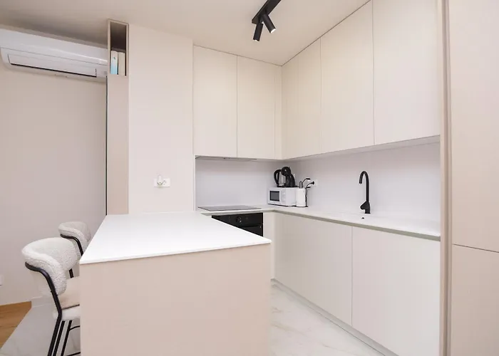 Beachfront With Private Garage And Amazing Balcony With Seaview * Split