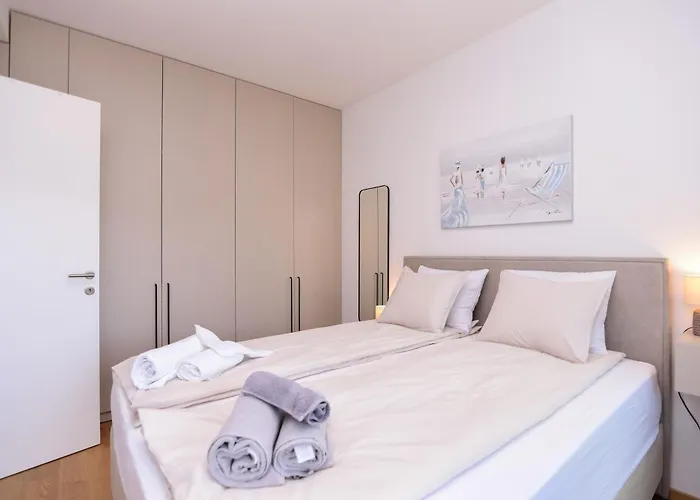 Beachfront With Private Garage And Amazing Balcony With Seaview