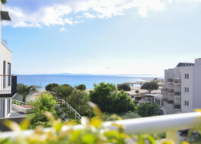 Beachfront With Private Garage And Amazing Balcony With Seaview Split