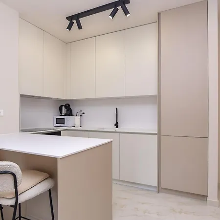 Beachfront With Private Garage And Amazing Balcony With Seaview Lejlighed