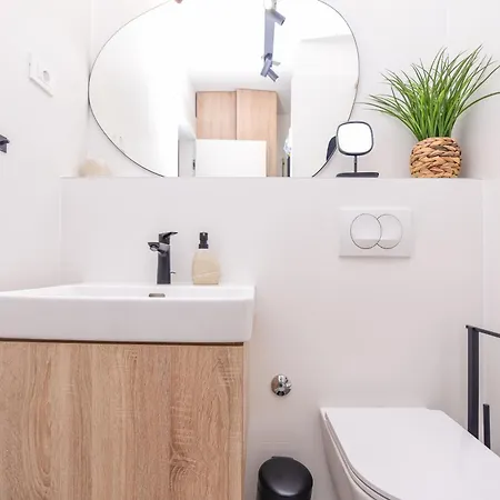 Beachfront With Private Garage And Amazing Balcony With Seaview شقة *