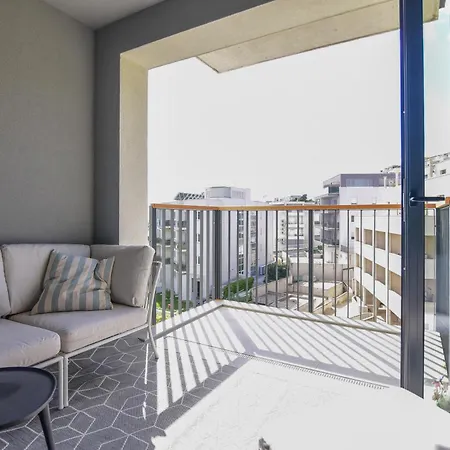 Beachfront With Private Garage And Amazing Balcony With Seaview Lägenhet *